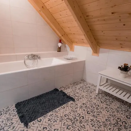 Rodinna Roubenka U Tri Skritku Appartement *
