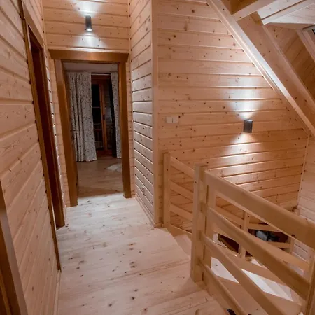 Appartement Rodinna Roubenka U Tri Skritku
